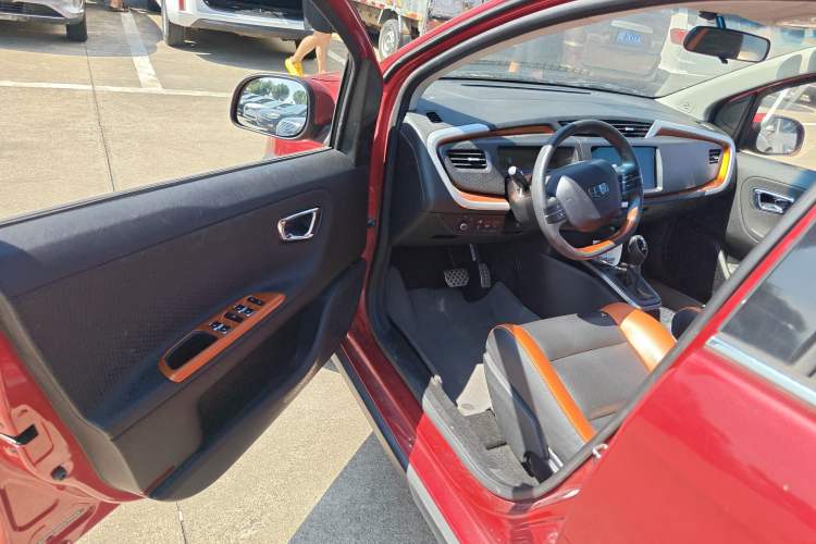 Used Geely Auto Vision X1 2017 1.3L Automatic Fun Edition Driver Seat