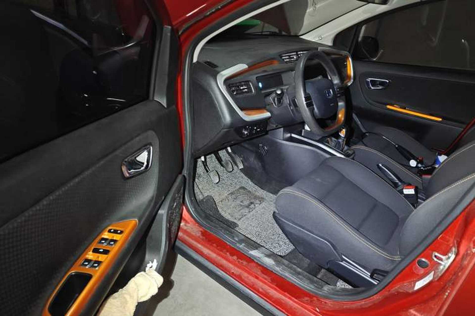 Used Geely Auto Vision X1 2017 1.3L Manual Frenzy Edition Driver Seat
