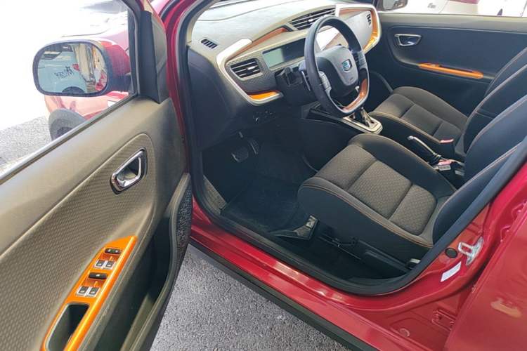 Used Geely Auto Vision X1 2017 1.3L Automatic Fun Edition Driver Seat