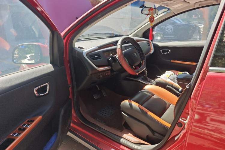 Used Geely Auto Vision X1 2017 1.3L Automatic Player Edition Driver Seat