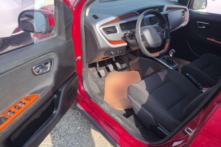 Used Geely Auto Vision X1 2017 1.3L Manual Frenzy Edition Driver Seat