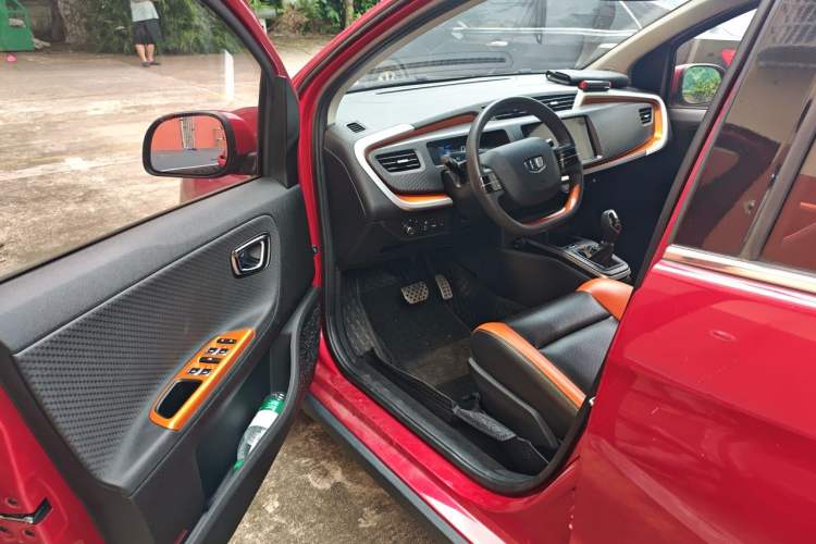 Used Geely Auto Vision X1 2017 1.3L Automatic Player Edition Driver Seat