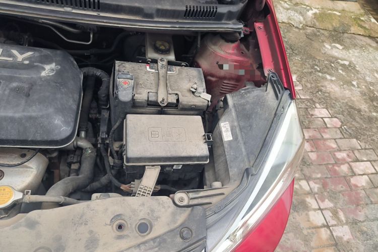 Used Geely Auto Vision X1 2017 1.3L Automatic Player Edition Engine Bay Left
