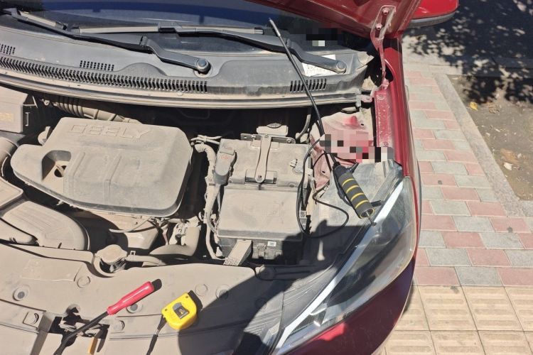 Used Geely Auto Vision X1 2017 1.3L Automatic Player Edition Engine Bay Left