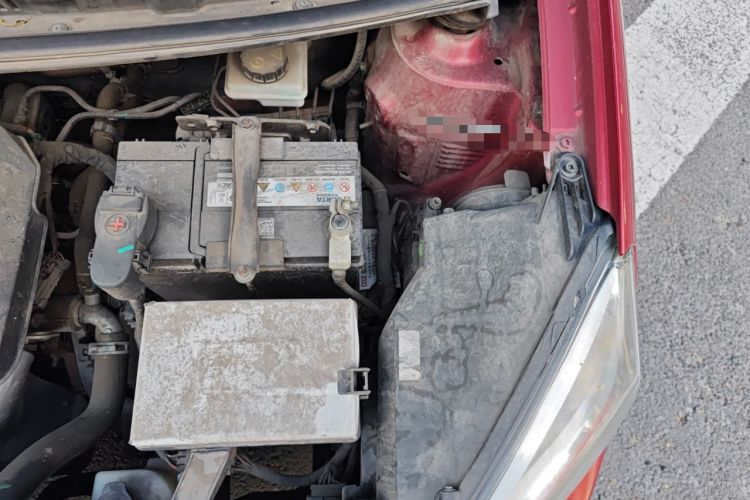 Used Geely Auto Vision X1 2017 1.3L Manual Frenzy Edition Engine Bay Left