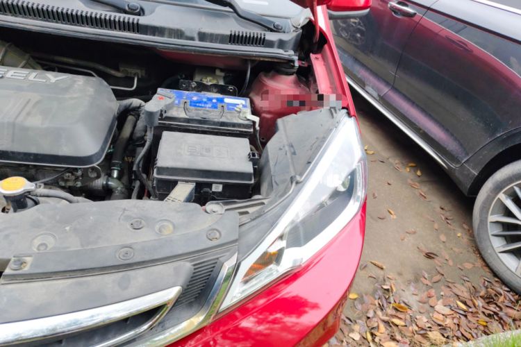 Used Geely Auto Vision X1 2017 1.3L Automatic Player Edition Engine Bay Left