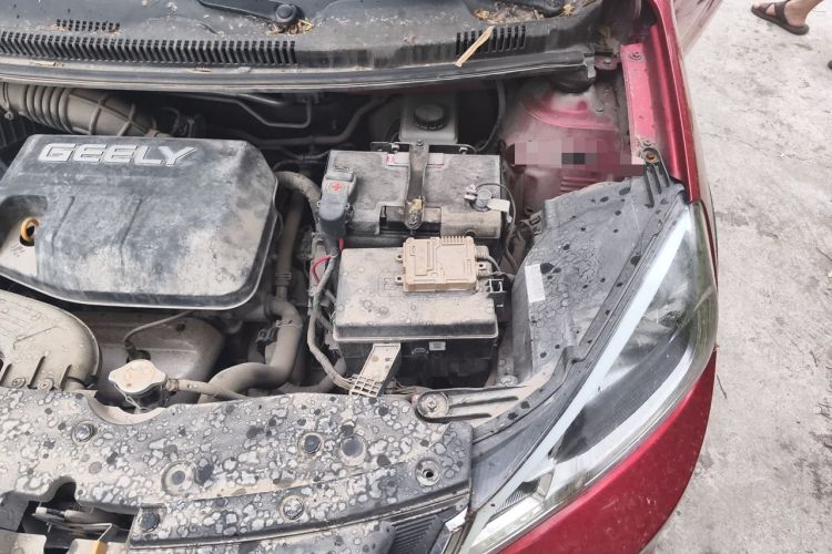 Used Geely Auto Vision X1 2017 1.3L Automatic Fun Edition Engine Bay Left