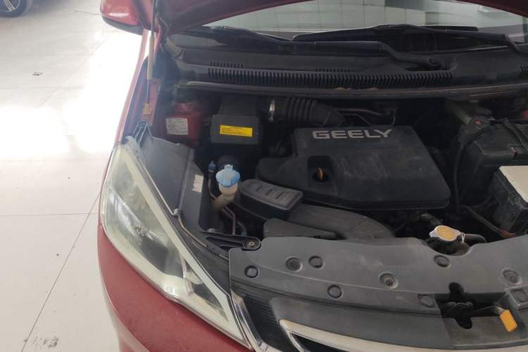 Used Geely Auto Vision X1 2017 1.3L Automatic Fun Edition Engine Bay Right
