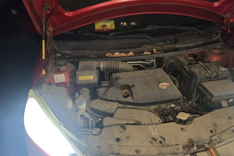 Used Geely Auto Vision X1 2017 1.3L Automatic Fun Edition Engine Bay Right