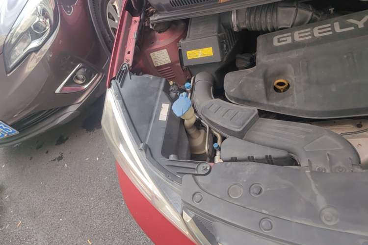 Used Geely Auto Vision X1 2017 1.3L Automatic Player Edition Engine Bay Right