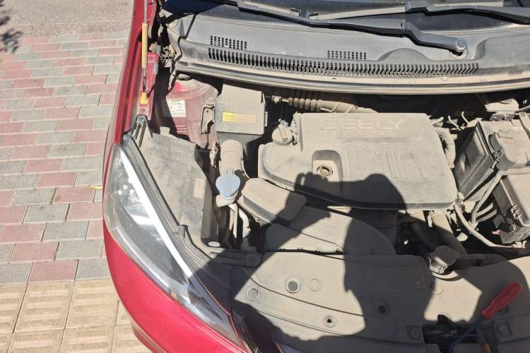 Used Geely Auto Vision X1 2017 1.3L Automatic Player Edition Engine Bay Right
