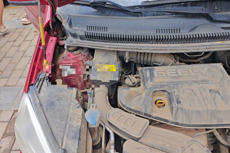Used Geely Auto Vision X1 2017 1.3L Automatic Fun Edition Engine Bay Right