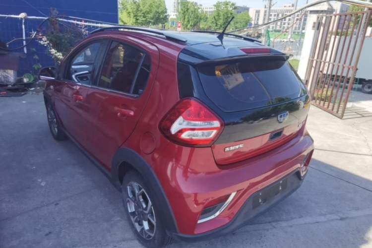Used Geely Auto Vision X1 2017 1.3L Automatic Player Edition Exterior 2