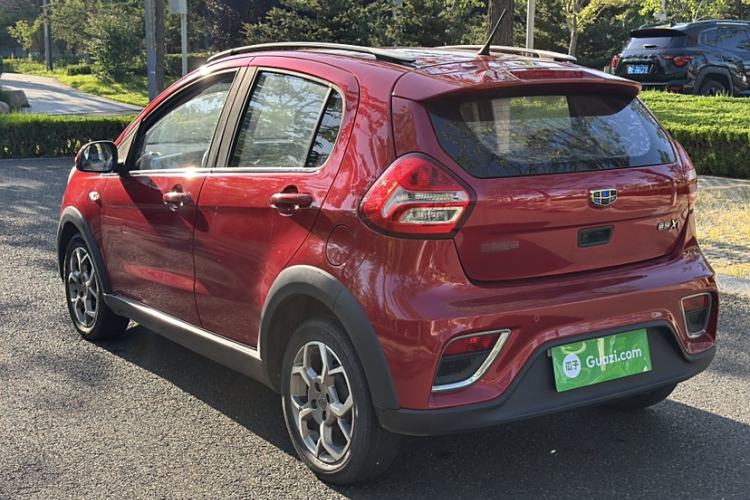 Used Geely Auto Vision X1 2017 1.3L Automatic Fun Edition Exterior 4