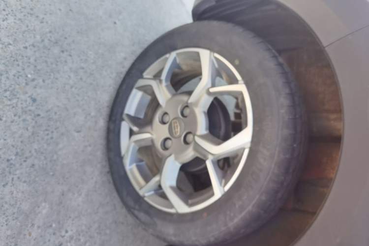 Used Geely Auto Vision X1 2017 1.3L Automatic Player Edition Exterior 5