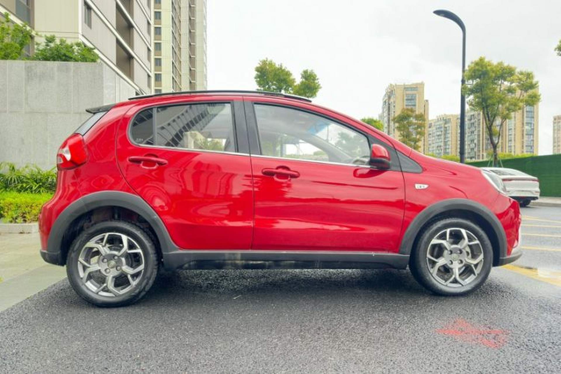 Used Geely Auto Vision X1 2017 1.3L Automatic Player Edition Exterior 5