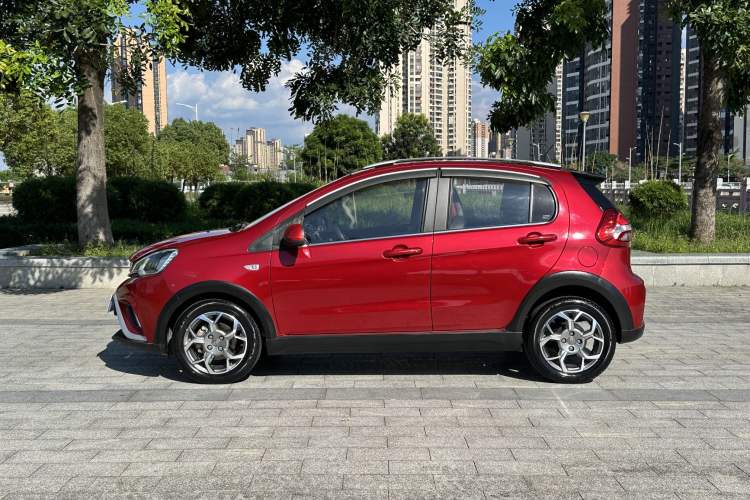 Used Geely Auto Vision X1 2017 1.3L Automatic Player Edition Exterior 6