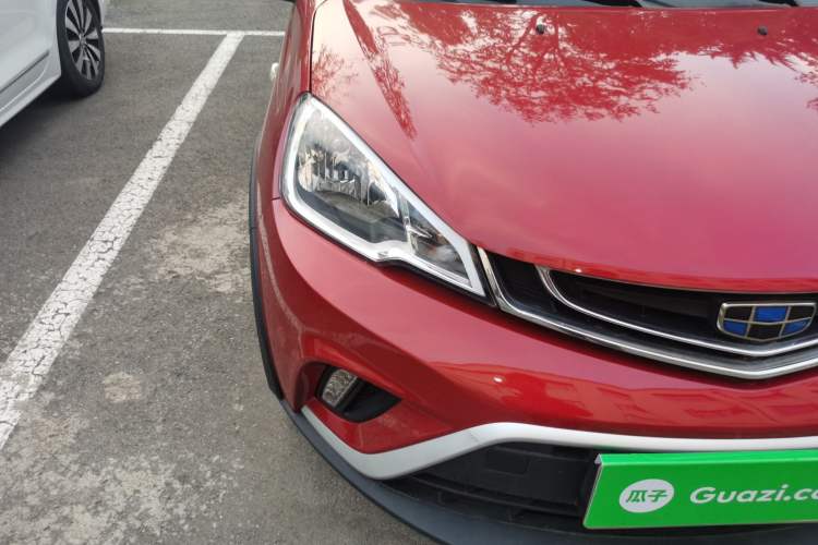 Used Geely Auto Vision X1 2017 1.3L Automatic Fun Edition Exterior 6