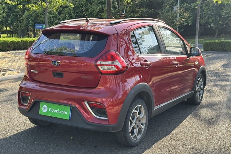 Used Geely Auto Vision X1 2017 1.3L Automatic Fun Edition Exterior 6
