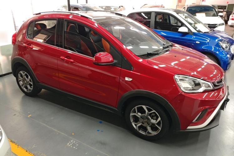 Used Geely Auto Vision X1 2017 1.3L Automatic Player Edition Front Right 45 Deg