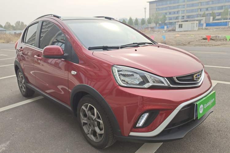 Used Geely Auto Vision X1 2017 1.3L Automatic Player Edition Front Right 45 Deg