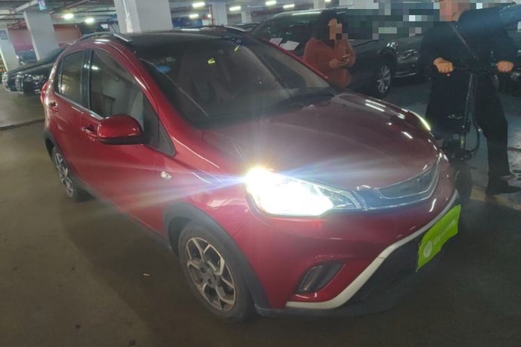 Used Geely Auto Vision X1 2017 1.3L Automatic Fun Edition Front Right 45 Deg