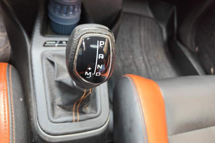 Used Geely Auto Vision X1 2017 1.3L Automatic Player Edition Gear Lever