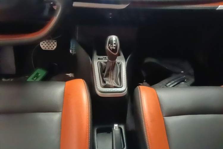 Used Geely Auto Vision X1 2017 1.3L Automatic Player Edition Gear Lever