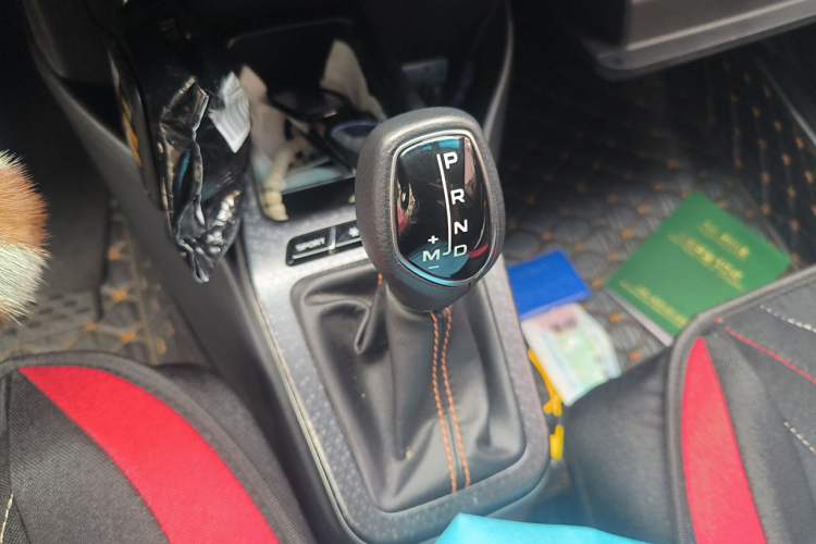 Used Geely Auto Vision X1 2017 1.3L Automatic Player Edition Gear Lever