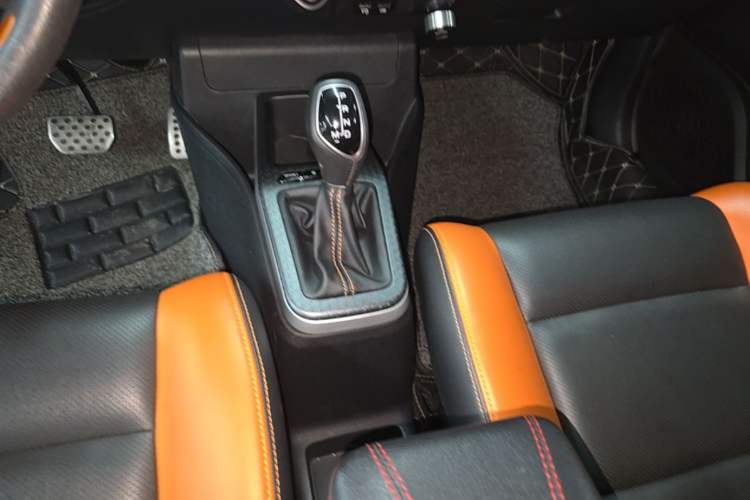 Used Geely Auto Vision X1 2017 1.3L Automatic Player Edition Gear Lever