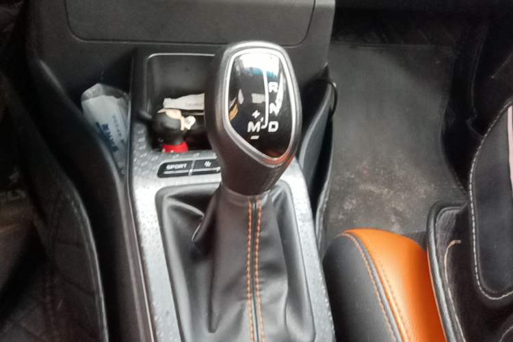 Used Geely Auto Vision X1 2017 1.3L Automatic Player Edition Gear Lever