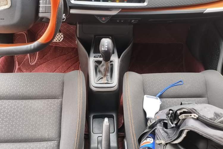 Used Geely Auto Vision X1 2017 1.3L Automatic Player Edition Gear Lever