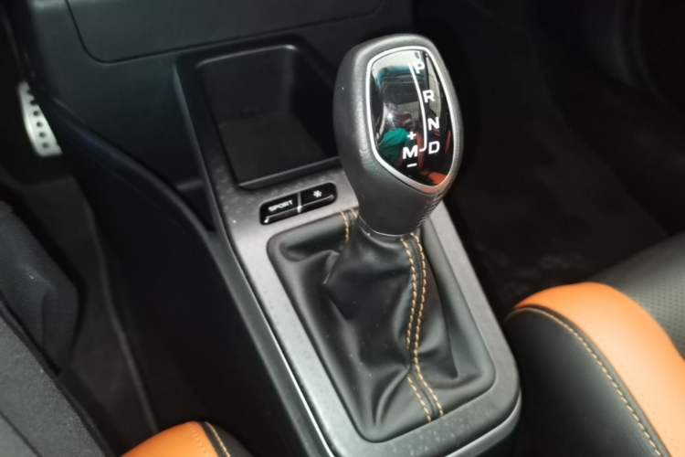 Used Geely Auto Vision X1 2017 1.3L Automatic Player Edition Gear Lever