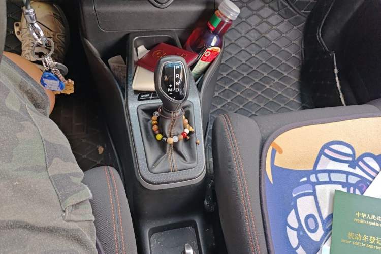 Used Geely Auto Vision X1 2017 1.3L Automatic Fun Edition Gear Lever