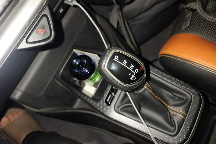 Used Geely Auto Vision X1 2017 1.3L Automatic Player Edition Gear Lever