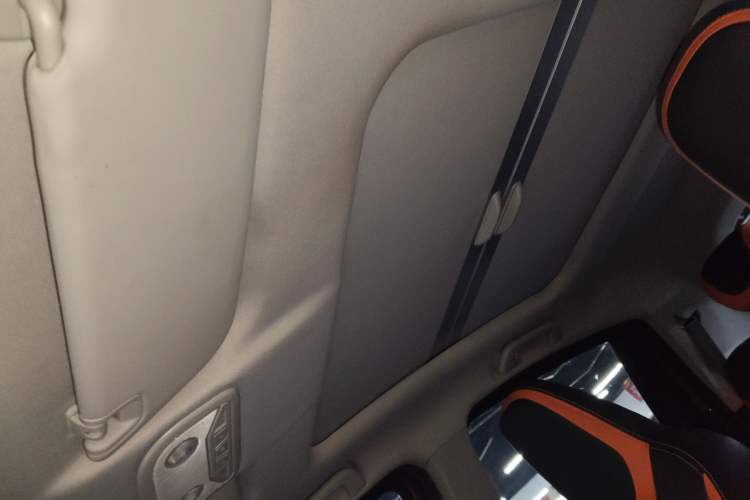 Used Geely Auto Vision X1 2017 1.3L Automatic Player Edition Headliner