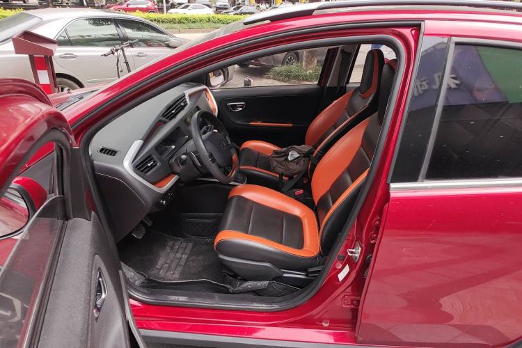 Used Geely Auto Vision X1 2017 1.3L Automatic Player Edition Interior 1