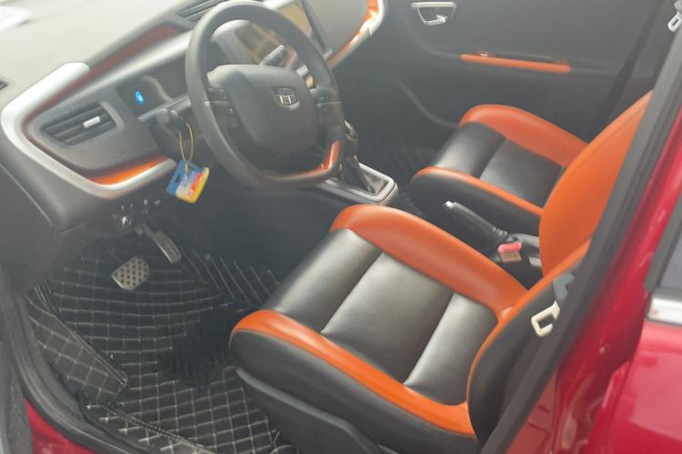 Used Geely Auto Vision X1 2017 1.3L Automatic Player Edition Interior 2