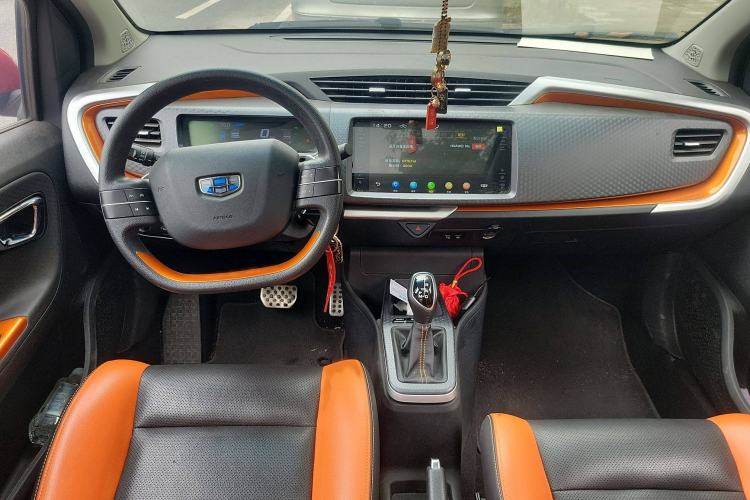 Used Geely Auto Vision X1 2017 1.3L Automatic Player Edition Interior 2