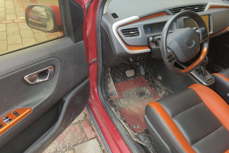 Used Geely Auto Vision X1 2017 1.3L Automatic Player Edition Interior 2