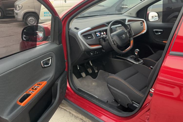 Used Geely Auto Vision X1 2017 1.3L Manual Frenzy Edition Interior 2