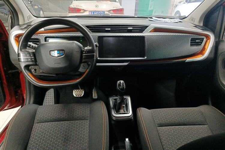 Used Geely Auto Vision X1 2017 1.3L Automatic Fun Edition Interior 3