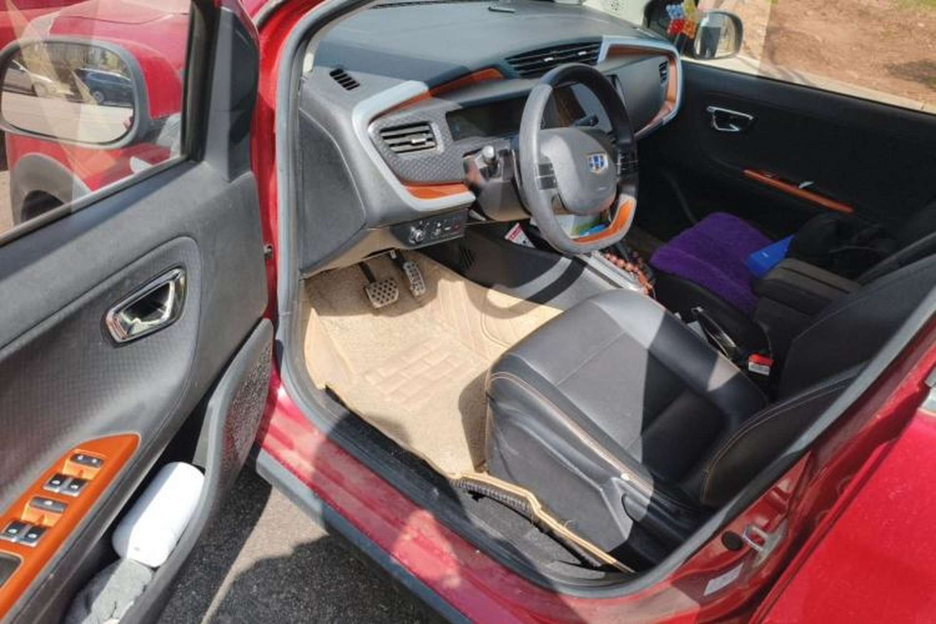 Used Geely Auto Vision X1 2017 1.3L Automatic Player Edition Interior 3