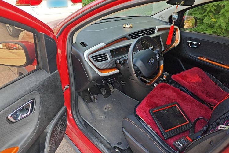 Used Geely Auto Vision X1 2017 1.3L Manual Frenzy Edition Interior 3