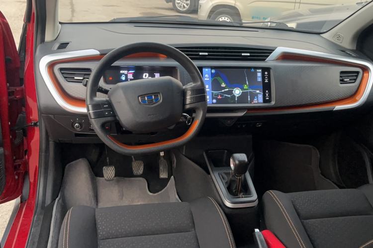 Used Geely Auto Vision X1 2017 1.3L Manual Frenzy Edition Interior 3