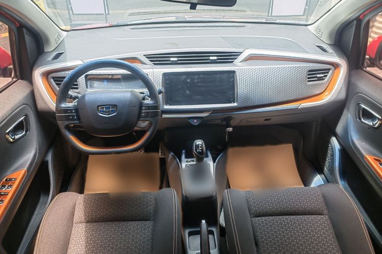 Used Geely Auto Vision X1 2017 1.3L Automatic Fun Edition Interior 4