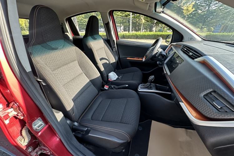 Used Geely Auto Vision X1 2017 1.3L Automatic Fun Edition Interior 8