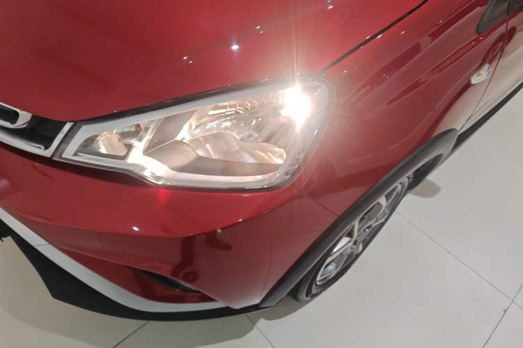 Used Geely Auto Vision X1 2017 1.3L Automatic Fun Edition Left Front Headlight