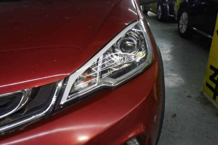 Used Geely Auto Vision X1 2017 1.3L Automatic Player Edition Left Front Headlight