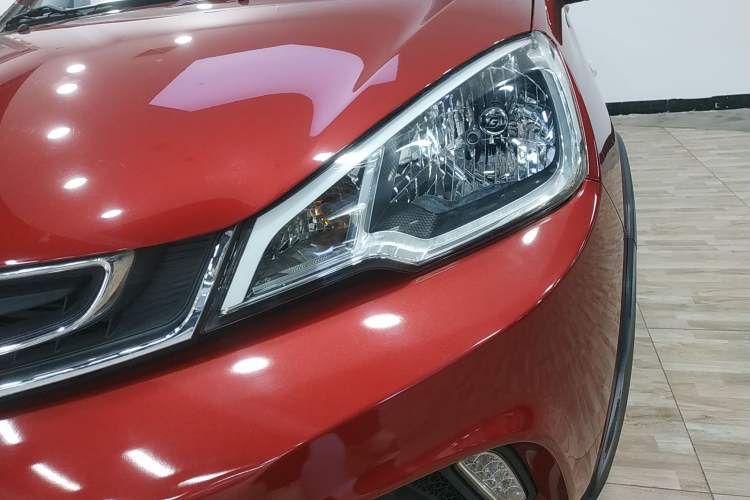 Used Geely Auto Vision X1 2017 1.3L Automatic Fun Edition Left Front Headlight